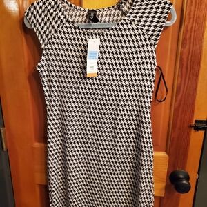 JM Collection Black and White Houndstooth Dress M